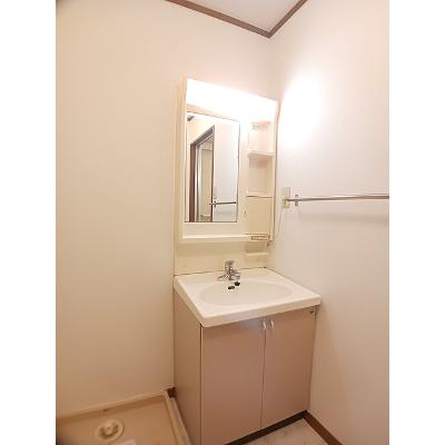 ロータスハイツ 102【管理NO：1-009787301-01020】 ★家具家電は申し込み後に搬入します★の物件画像