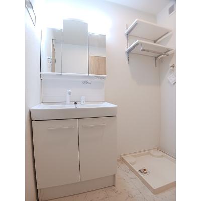 リッチコート　ゆたか 102【管理NO：1-027602601-01020】 ★家具家電は申し込み後に搬入します★の物件画像
