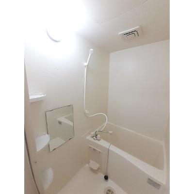 レーク　ウッド 103【管理NO：1-011445501-01030】 ★家具家電は申し込み後に搬入します 2026年08月下旬入居可能の物件画像