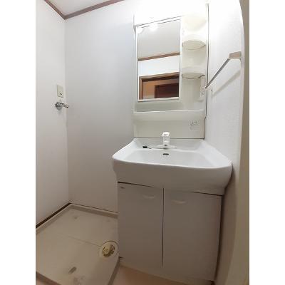 レーク　ウッド 103【管理NO：1-011445501-01030】 ★家具家電は申し込み後に搬入します 2026年08月下旬入居可能の物件画像