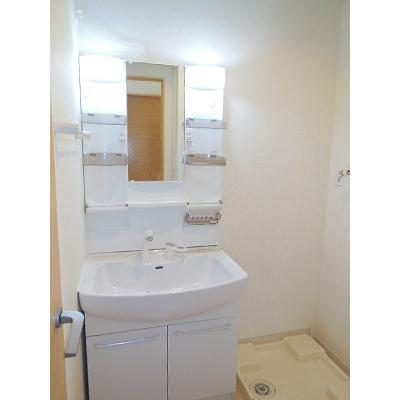 グランドソレ－ユ 102【管理NO：1-019137601-01020】 ★家具家電は申し込み後に搬入します 2026年08月下旬入居可能の物件画像