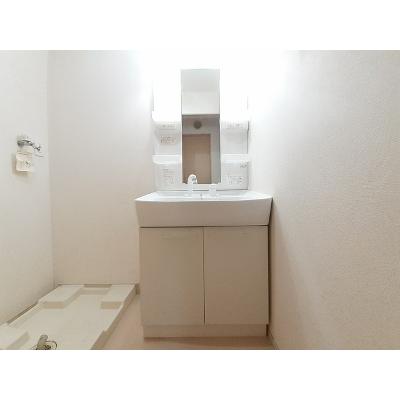 カームリー 101【管理NO：1-018026401-01010】 ★家具家電は申し込み後に搬入します★ ★2026年09月上旬入居可能★の物件画像