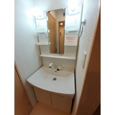 サニー 101【管理NO：1-019065901-01010】 ★家具家電は申し込み後に搬入します 2026年09月中旬入居可能の物件画像
