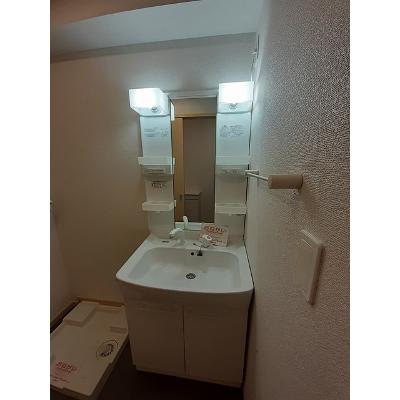 グレイスタウンＢ 102【管理NO：1-015936002-01020】 ★家具家電は申し込み後に搬入します 2026年09月上旬入居可能の物件画像