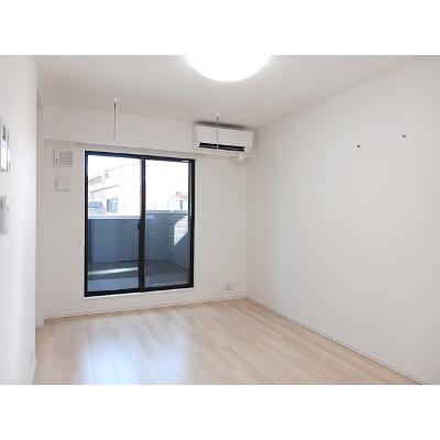 サニー　アヴニール 201【管理NO：1-028018401-02010】 ★家具家電は申し込み後に搬入します★の物件画像