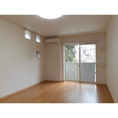 シャロル白山 201【管理NO：1-016407301-02010】 ★家具家電は申し込み後に搬入します 2026年08月下旬入居可能の物件画像