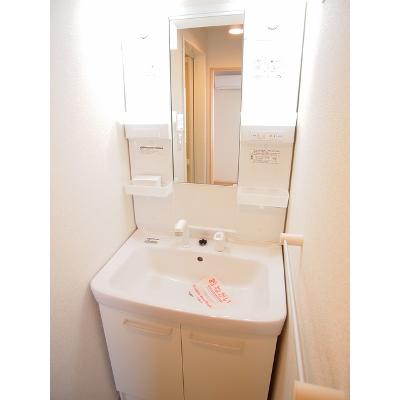 ノイクラール 301【管理NO：1-017797601-03010】 ★家具家電は申し込み後に搬入します 2026年08月下旬入居可能の物件画像