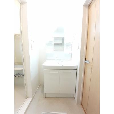 アーロンクレスト 201【管理NO：1-022161501-02010】 ★家具家電は申し込み後に搬入します★ ★2026年09月上旬入居可能★の物件画像