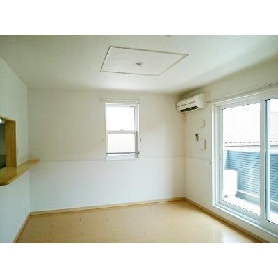 ラッフィナートＣ 201【管理NO：1-016806003-02010】 ★家具家電は申し込み後に搬入します★ ★2026年09月中旬入居可能★の物件画像