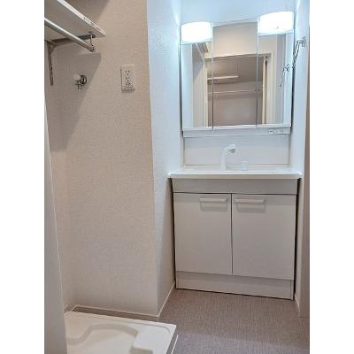 ヒカルサ四日市西浜田 205【管理NO：1-028552701-02040】 ★家具家電は申し込み後に搬入します★の物件画像