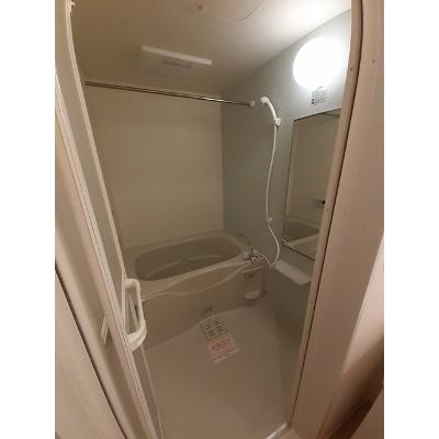 フォー　シーズン 101【管理NO：1-019002101-01010】 ★家具家電は申し込み後に搬入します 2026年09月上旬入居可能の物件画像
