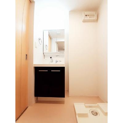 カーサモデルノ 101【管理NO：1-022619001-01010】 ★家具家電は申し込み後に搬入します 2026年08月中旬入居可能の物件画像