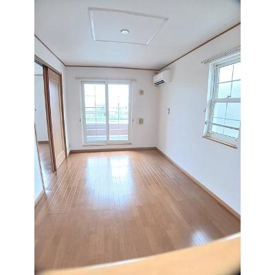 プラシードカーサＡ 201【管理NO：1-013346201-02010】 ★家具家電は申し込み後に搬入します★の物件画像