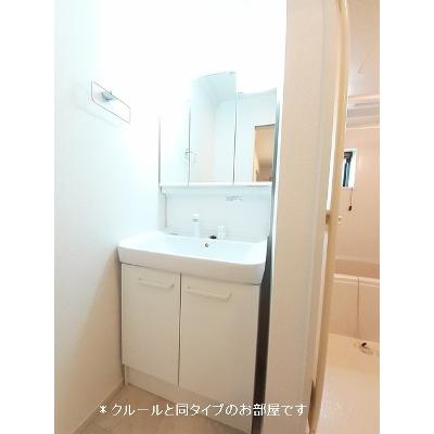 セレストローザ 202【管理NO：1-028729401-02020】 ★家具家電は申し込み後に搬入します★ ★2026年11月下旬入居可能★の物件画像