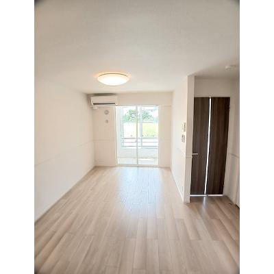 カーサ・ラフィネ 103【管理NO：1-025738001-01030】 ★家具家電は申し込み後に搬入します★の物件画像