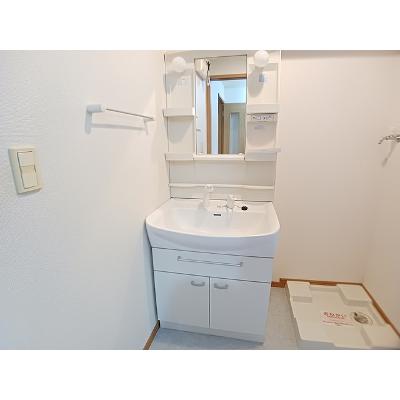 メモリアルアイ 103【管理NO：1-015045101-01030】 ★家具家電は申し込み後に搬入します★の物件画像