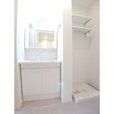 グローブ　Ａ 201【管理NO：1-027445001-02010】 ★家具家電は申し込み後に搬入します★の物件画像