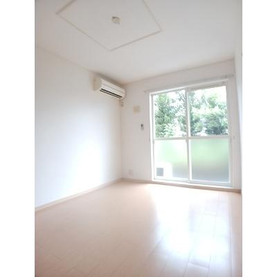 インノバーレジール富永 103【管理NO：1-016151601-01030】 ★家具家電は申し込み後に搬入します★の物件画像