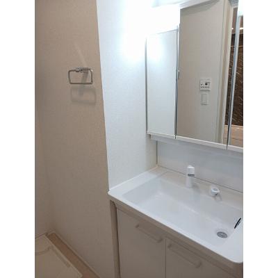 メルヴェイユー　Ⅰ 102【管理NO：1-027452501-01020】 ★家具家電は申し込み後に搬入します★の物件画像