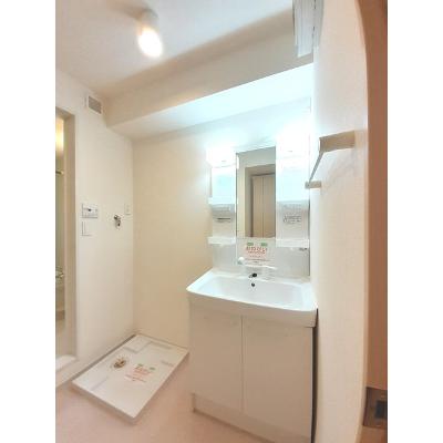 サンシャインサイド 102【管理NO：1-019613101-01020】 ★家具家電は申し込み後に搬入します 2026年09月上旬入居可能の物件画像