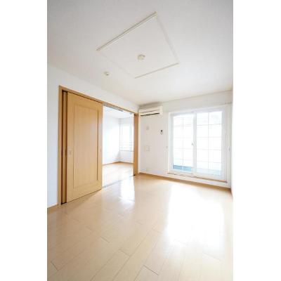 カーサ　リベーラ 203【管理NO：1-015110201-02030】 ★家具家電は申し込み後に搬入します★の物件画像