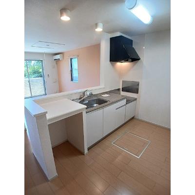 ロビン　Ｂ 103【管理NO：1-018743702-01030】 ★家具家電は申し込み後に搬入します★の物件画像