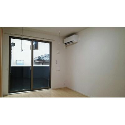 シュティル　ラフレシール 102【管理NO：1-023982801-01020】 ★家具家電は申し込み後に搬入しますの物件画像