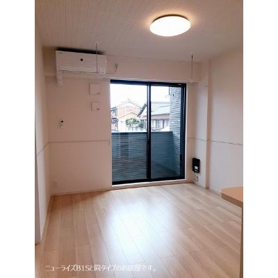 バンブー　ロン 102【管理NO：1-028392401-01020】 ★家具家電は申し込み後に搬入します★ ★2027年01月下旬入居可能★の物件画像