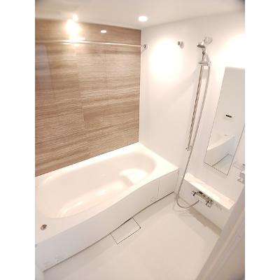 シモン宝ヶ池 102【管理NO：1-027467701-01020】 ★家具家電は申し込み後に搬入します★の物件画像