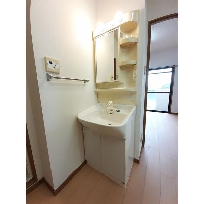 シーポート花時計 306【管理NO：1-011333001-03060】 ★家具家電は申し込み後に搬入します★の物件画像