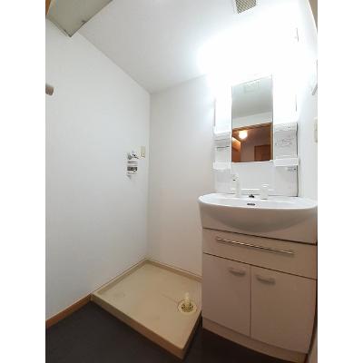 プライド 403【管理NO：1-012433901-04030】 ★家具家電は申し込み後に搬入します 2026年08月下旬入居可能の物件画像