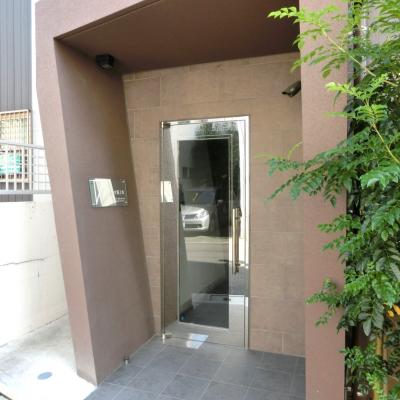 【J’sコート桜上水 402】8月3日～入居可🌟厚さ25㎝超高密度ポケットコイルマットレス使用！桜上水駅　徒歩1分！新宿駅・渋谷駅まで約15分！好立地のデザイナーズマンション☆【インターネット無料】の物件画像
