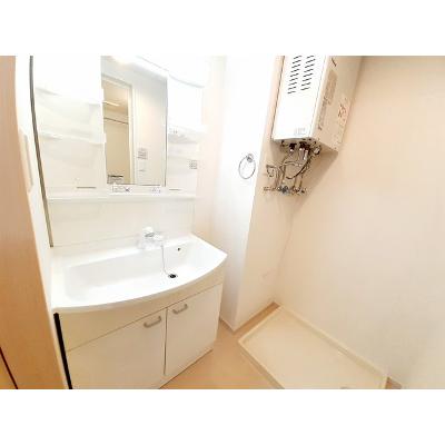 ブリアンコリーヌ 102【管理NO：1-018316901-01020】 ★家具家電は申し込み後に搬入します★の物件画像