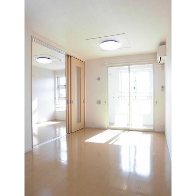 メゾン　ドゥ　ソレイユ 204【管理NO：1-017647801-02040】 ★家具家電は申し込み後に搬入します★ ★2026年09月中旬入居可能★の物件画像