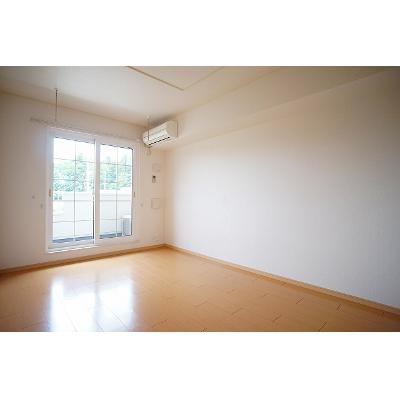 エントピアＣ 201【管理NO：1-015930703-02010】 ★家具家電は申し込み後に搬入します★の物件画像