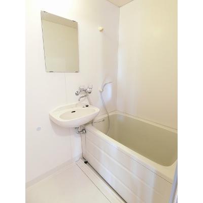 エルディム・山田 103【管理NO：1-003009701-01030】 ★家具家電は申し込み後に搬入します 2026年08月下旬入居可能の物件画像