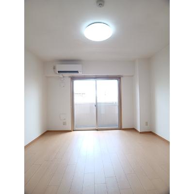 ファンデフォート 302【管理NO：1-013161301-03020】 ★家具家電は申し込み後に搬入しますの物件画像