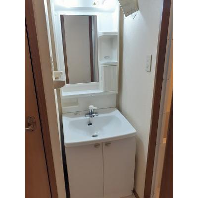フィオーレⅠ 102【管理NO：1-010464901-01020】 ★家具家電は申し込み後に搬入します★の物件画像