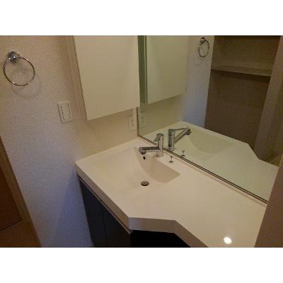カーサ　ジェントリー 201【管理NO：1-024850001-02010】 ★家具家電は申し込み後に搬入します 2026年09月中旬入居可能の物件画像