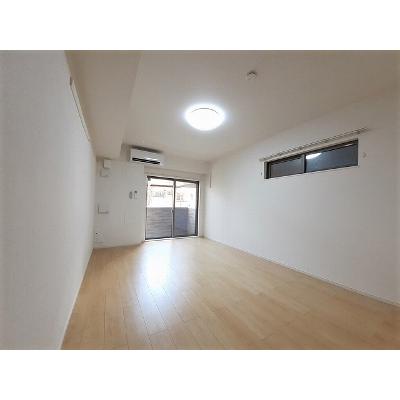 エレメントＳ 103【管理NO：1-024995601-01030】 ★家具家電は申し込み後に搬入します★の物件画像