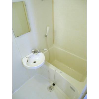 アップルⅡ 203【管理NO：1-003218801-02030】 ★家具家電は申し込み後に搬入します 2026年09月中旬入居可能の物件画像