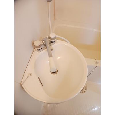 アップルⅡ 203【管理NO：1-003218801-02030】 ★家具家電は申し込み後に搬入します 2026年09月中旬入居可能の物件画像