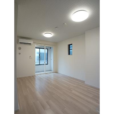 フィレ　ル　レーヴ 103【管理NO：1-027317801-01030】 ★家具家電は申し込み後に搬入します★の物件画像