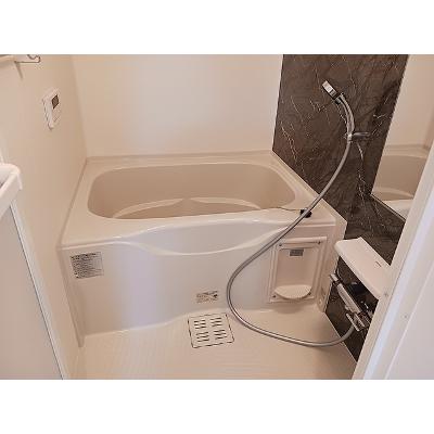 ブリーズ（Ｂｒｅｅｚｅ） 105【管理NO：1-025395001-01040】 ★家具家電は申し込み後に搬入します★の物件画像
