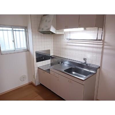 サンヒルＢ 2-A【管理NO：1-004574101-02010】 ★家具家電は申し込み後に搬入します★の物件画像