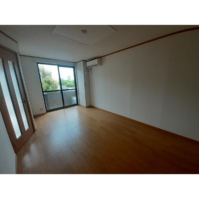 ラフレシールⅡ 101【管理NO：1-012506801-01010】 ★家具家電は申し込み後に搬入します 2026年09月上旬入居可能の物件画像