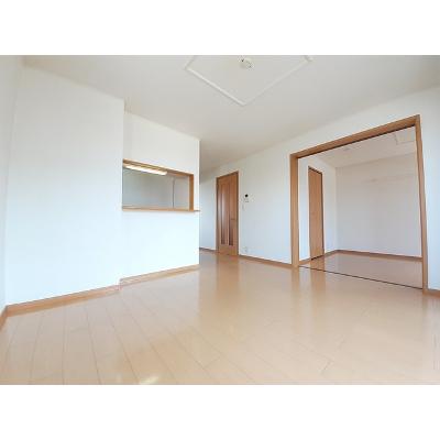 ローズミードＳ　Ⅰ 201【管理NO：1-014390001-02010】 ★家具家電は申し込み後に搬入します★の物件画像