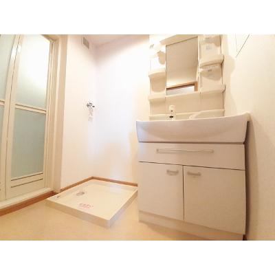 ローズミードＳ　Ⅰ 201【管理NO：1-014390001-02010】 ★家具家電は申し込み後に搬入します★の物件画像