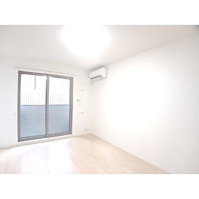 ヴィオラ　パッソⅤ 102【管理NO：1-021573201-01020】 ★家具家電は申し込み後に搬入します★の物件画像