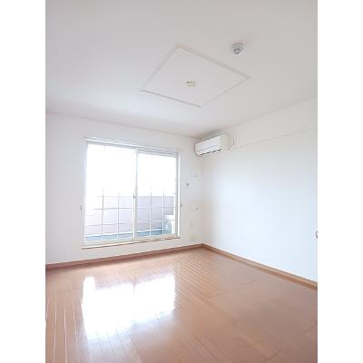 クラール・ベルＦ・Ｕ 202【管理NO：1-013724801-02020】 ★家具家電は申し込み後に搬入します★の物件画像